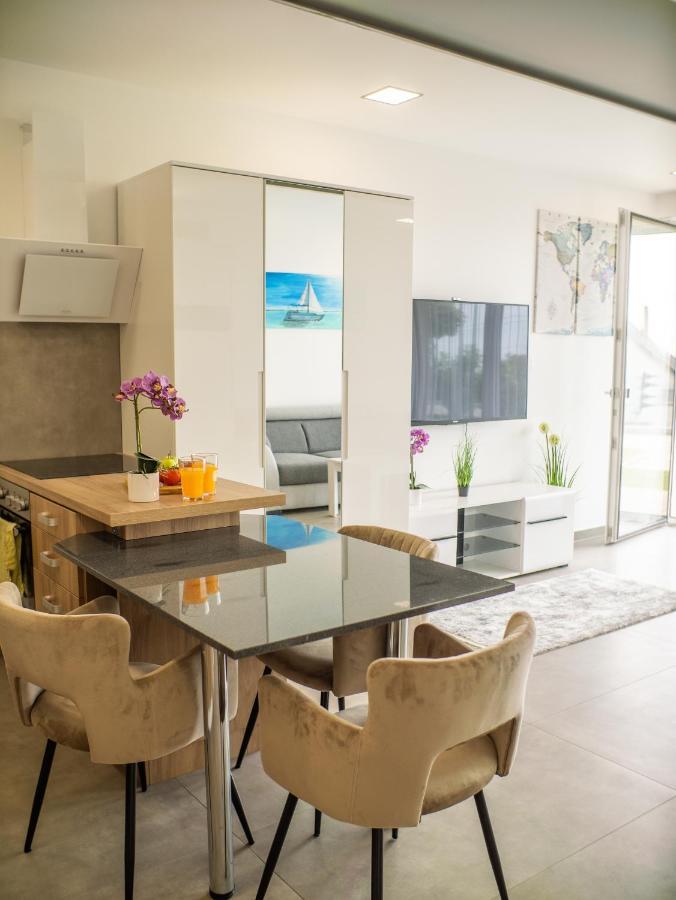 Panorama Superior Apartments - Pool, Garden, Parking 발라톤알마디 외부 사진